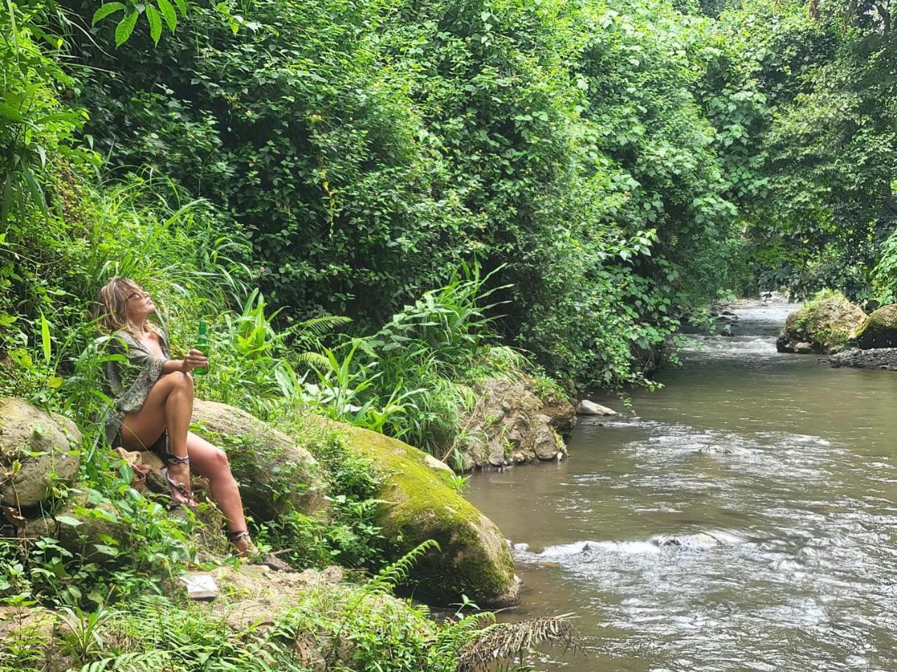 Holiday Cottage By The River, Arusha Exteriör bild