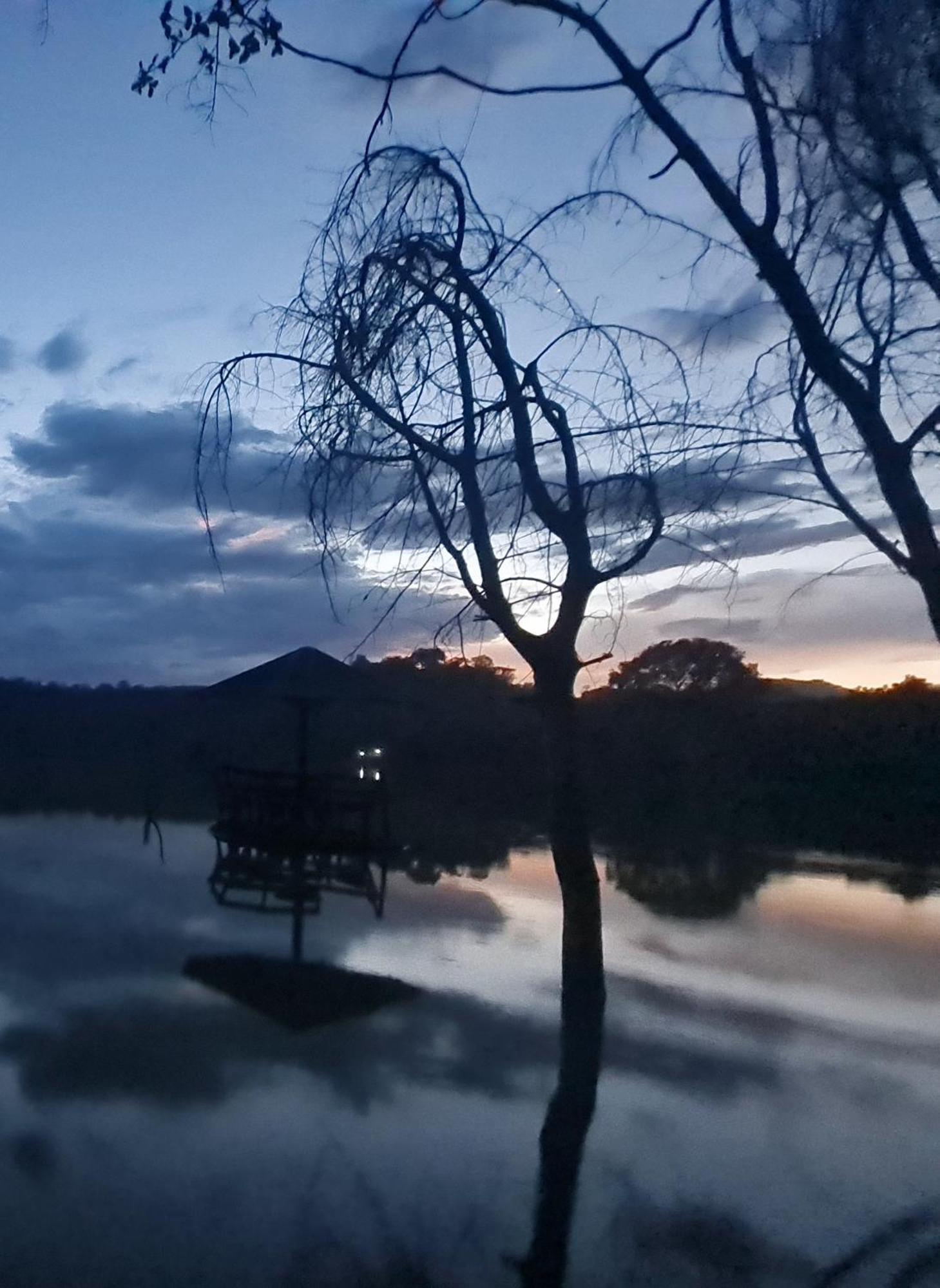 Holiday Cottage By The River, Arusha Exteriör bild